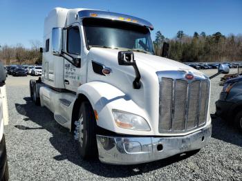  Salvage Peterbilt 579