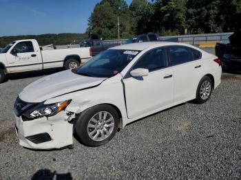  Salvage Nissan Altima