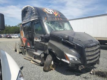  Salvage Freightliner Cascadia 1