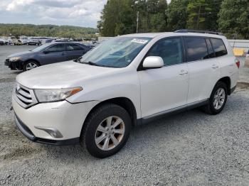  Salvage Toyota Highlander