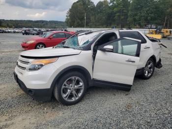  Salvage Ford Explorer