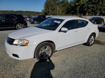  Salvage Dodge Avenger