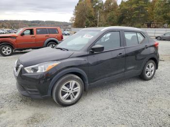  Salvage Nissan Kicks