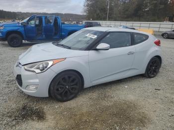  Salvage Hyundai VELOSTER