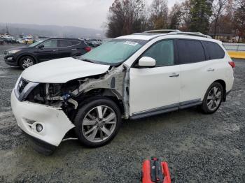  Salvage Nissan Pathfinder