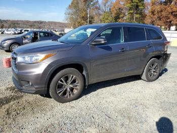  Salvage Toyota Highlander