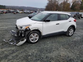  Salvage Nissan Kicks