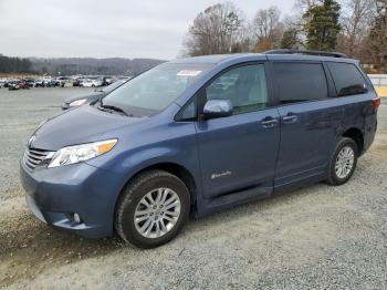  Salvage Toyota Sienna