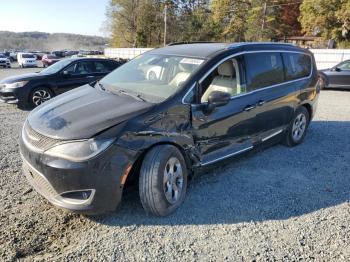  Salvage Chrysler Pacifica