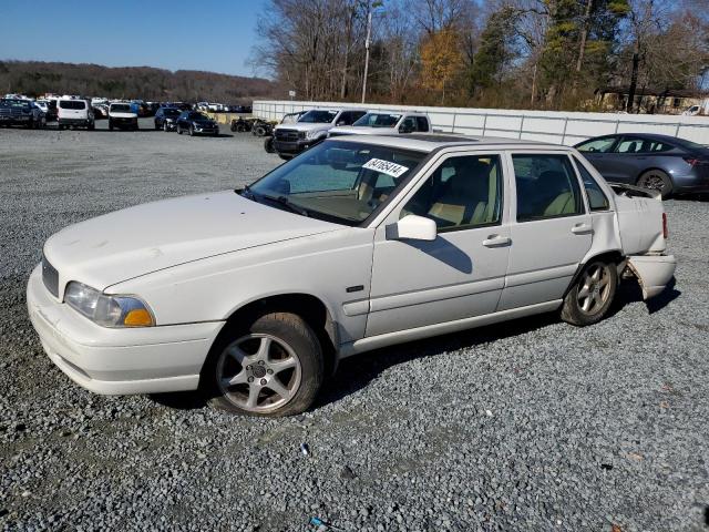  Salvage Volvo S70