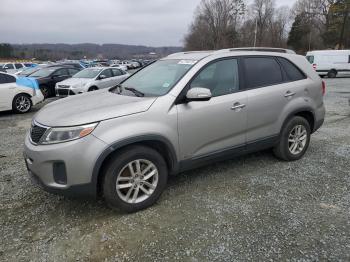  Salvage Kia Sorento