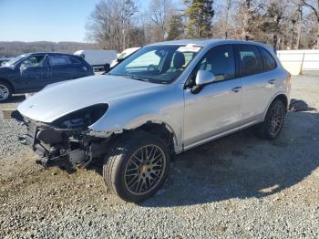  Salvage Porsche Cayenne