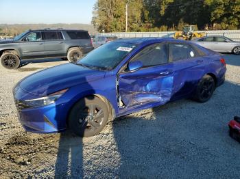  Salvage Hyundai ELANTRA