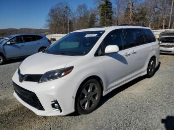  Salvage Toyota Sienna