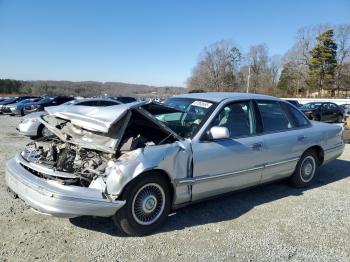  Salvage Ford Crown Vic