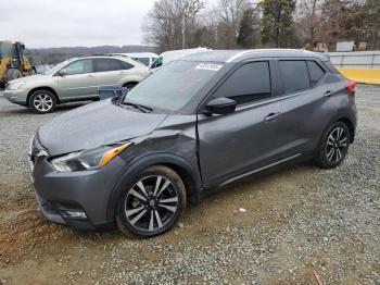  Salvage Nissan Kicks