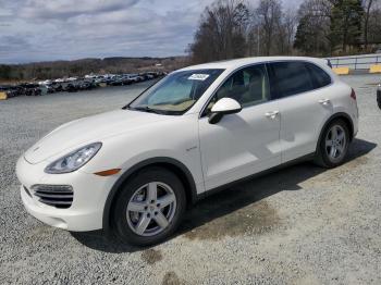  Salvage Porsche Cayenne