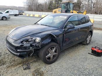  Salvage Porsche Cayenne