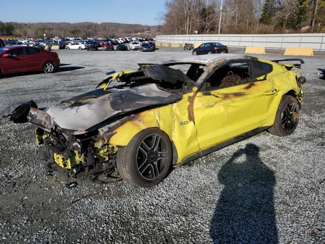  Salvage Ford Mustang