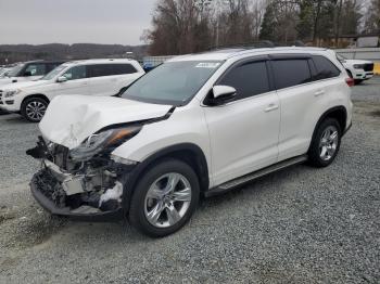  Salvage Toyota Highlander