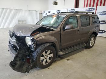  Salvage Nissan Pathfinder