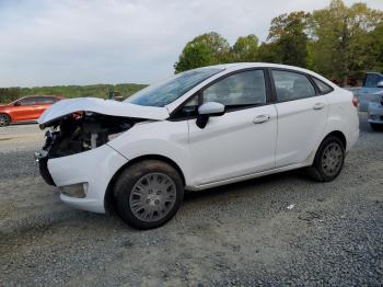  Salvage Ford Fiesta