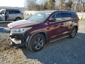  Salvage Toyota Highlander