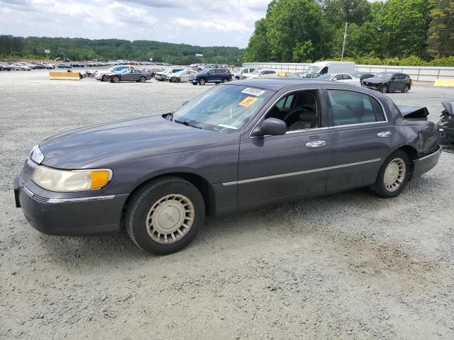  Salvage Lincoln Towncar