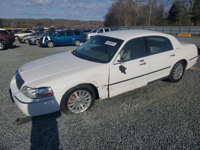  Salvage Lincoln Towncar
