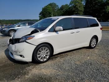  Salvage Toyota Sienna