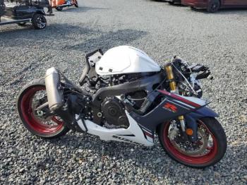  Salvage Suzuki Gsxr750