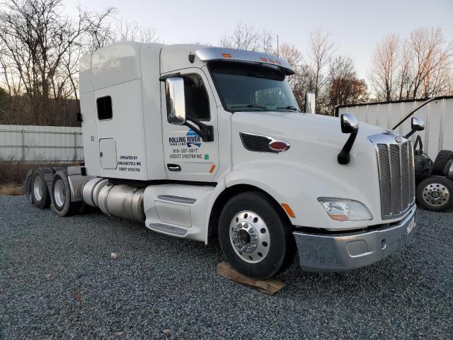  Salvage Peterbilt 579