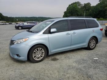  Salvage Toyota Sienna