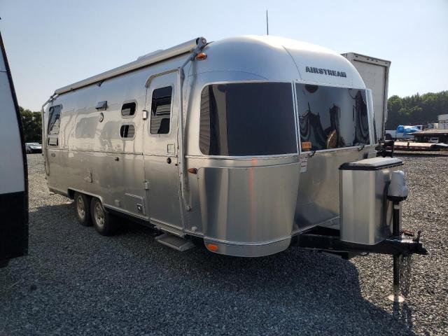  Salvage Airstream Flying Clo