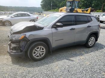  Salvage Jeep Compass