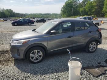  Salvage Nissan Kicks