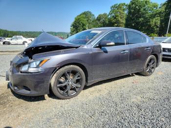  Salvage Nissan Maxima