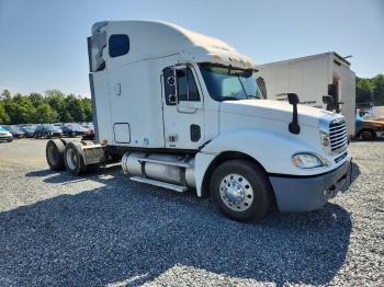 Salvage Freightliner Columbia 1