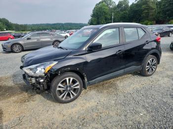  Salvage Nissan Kicks