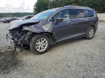  Salvage Chrysler Pacifica