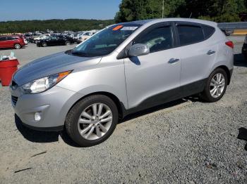  Salvage Hyundai TUCSON