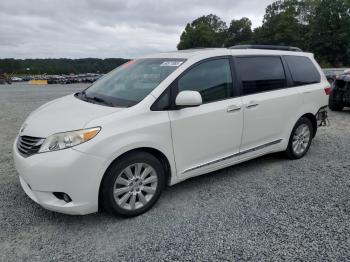 Salvage Toyota Sienna