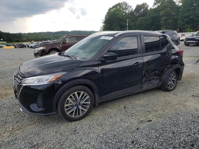  Salvage Nissan Kicks