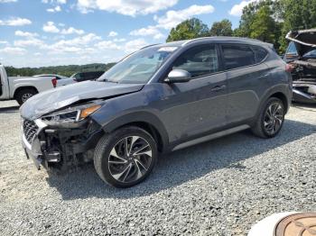  Salvage Hyundai TUCSON