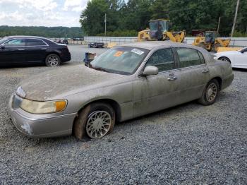  Salvage Lincoln Towncar