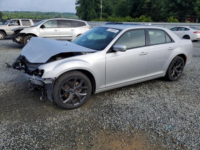  Salvage Chrysler 300
