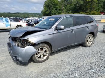  Salvage Mitsubishi Outlander