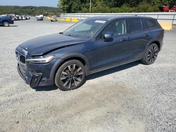  Salvage Volvo V60