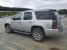 GMC Yukon Denali Image 5