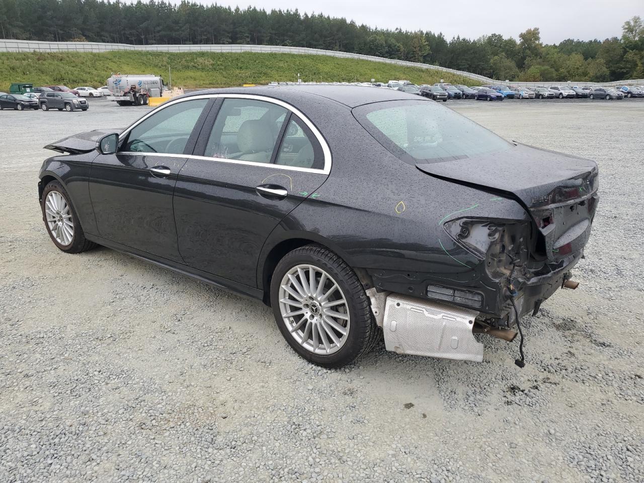 Mercedes-Benz E-Class 350 4matic Image 3